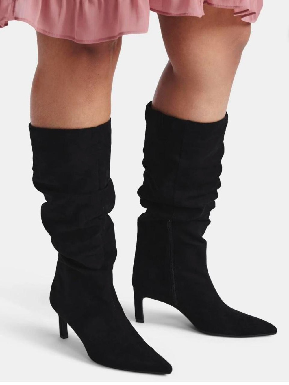 NWT women’s Black suede Mid-Calf Pointed Toe Slouch Heel Boots